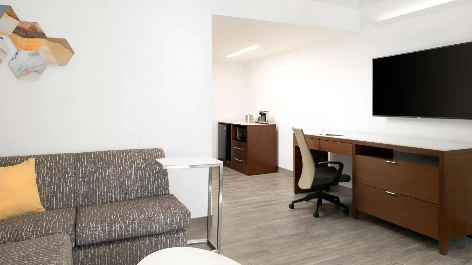 Doubletree Suites By Hilton Phoenix 4*,  United States