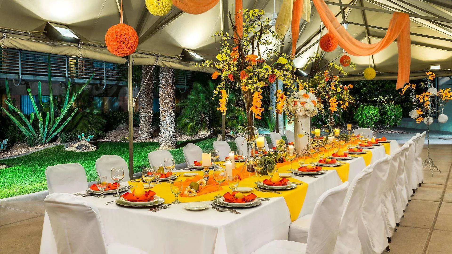 Doubletree Suites By Hilton פיניקס מלון