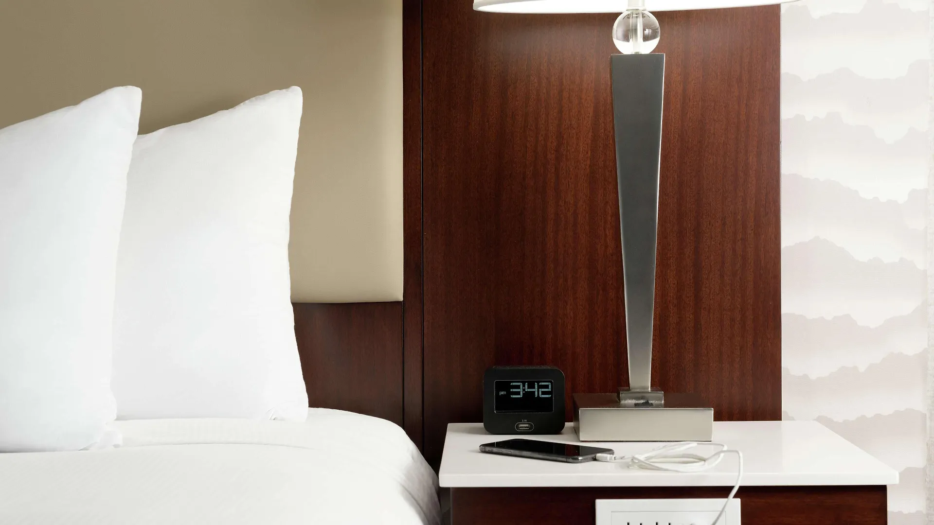 מלון Doubletree Suites By Hilton פיניקס