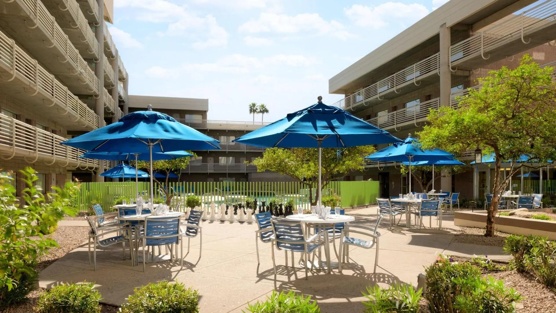 Doubletree Suites By Hilton פיניקס מלון