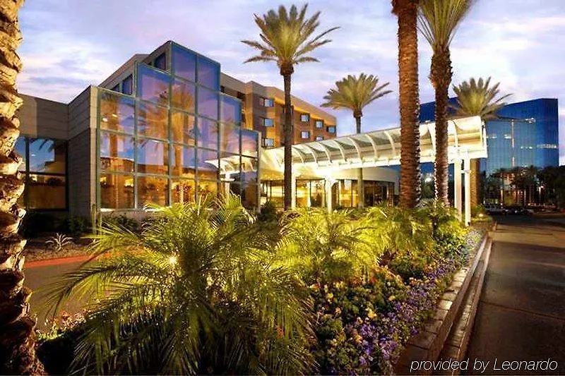 מלון Doubletree Suites By Hilton פיניקס