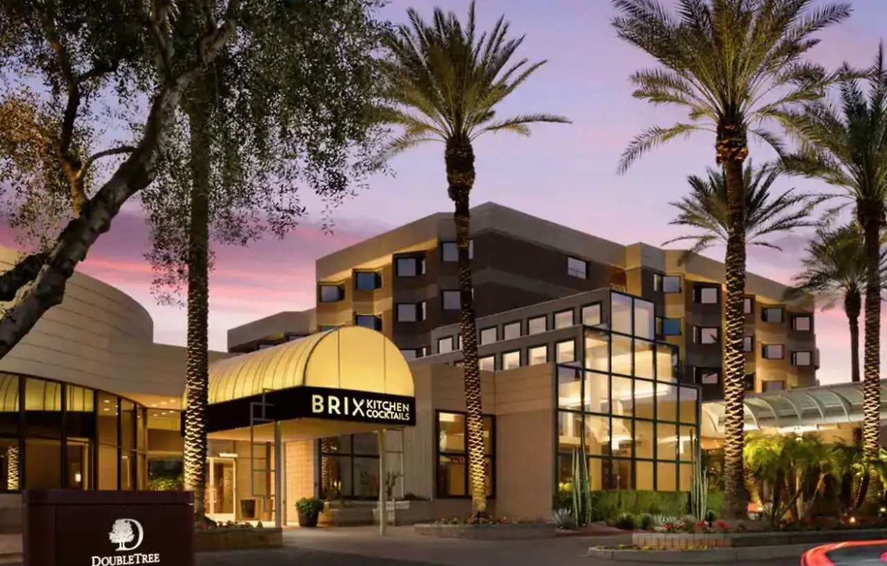 **** מלון Doubletree Suites By Hilton פיניקס ארצות הברית